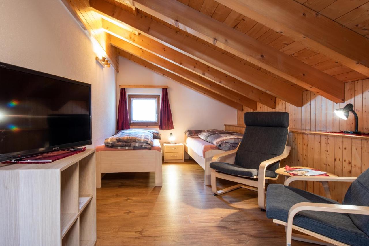 Apartmán Haus Avalanche Saas Fee Pokoj fotografie